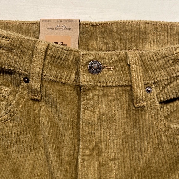 Levi's® Women's 721™ High-Rise Skinny corduroy Jeans - Picture 1 of 4